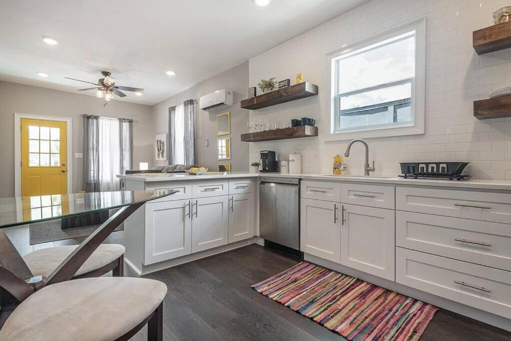 Gambino Getaway Shotgun Style Apt In The Heart Of Ybor City 탬파 외부 사진